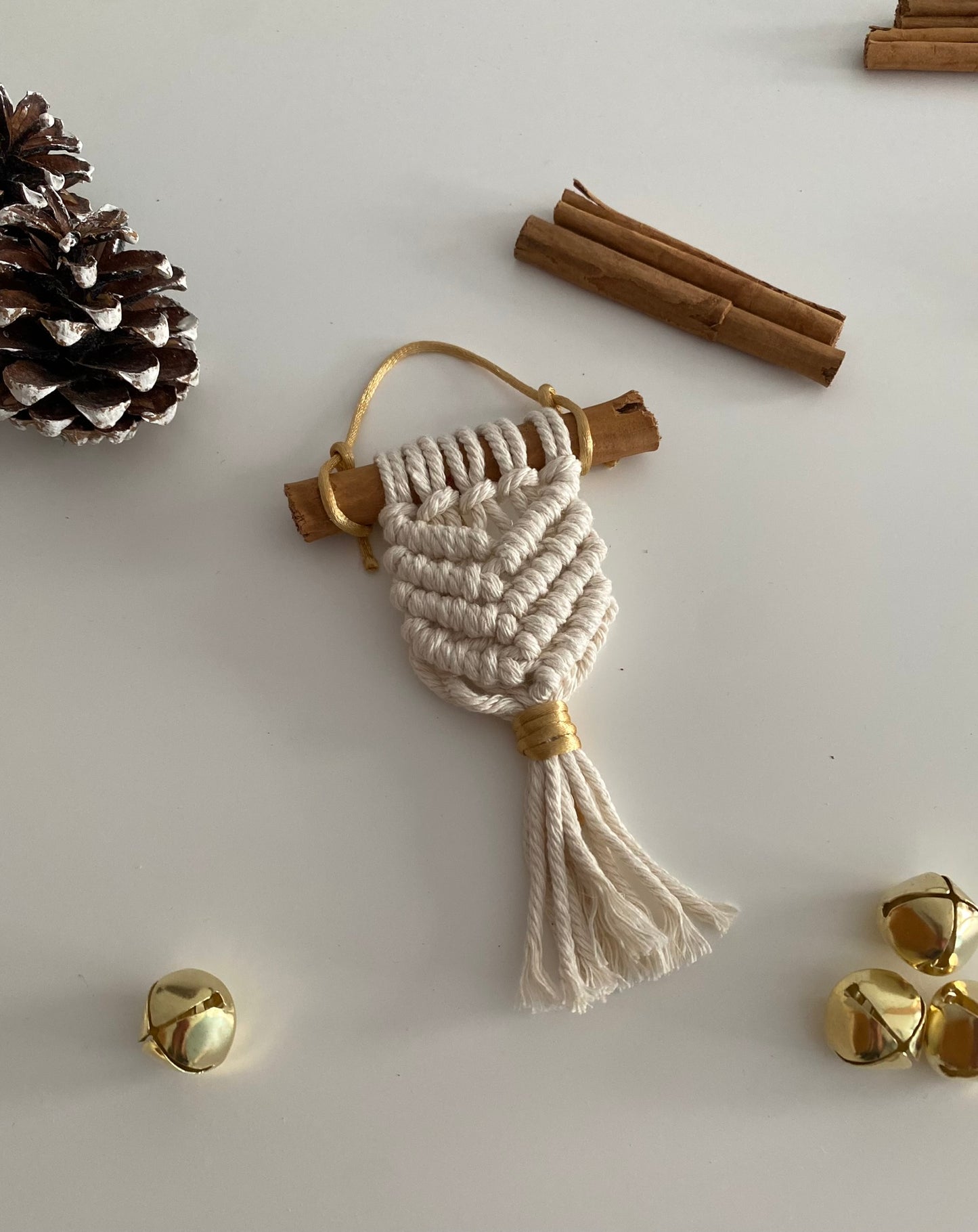 Pack adornos para el hogar navideños de Macramé y canela