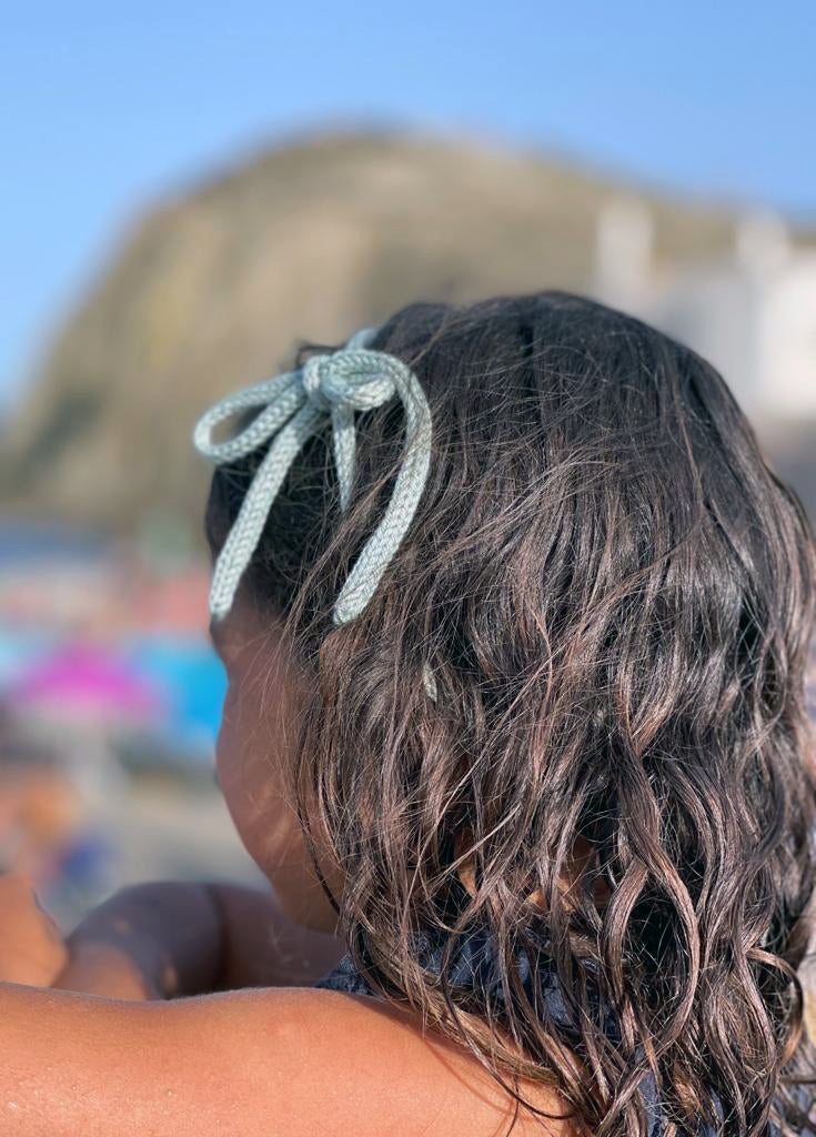 Diadema lazo para niña de tricotín