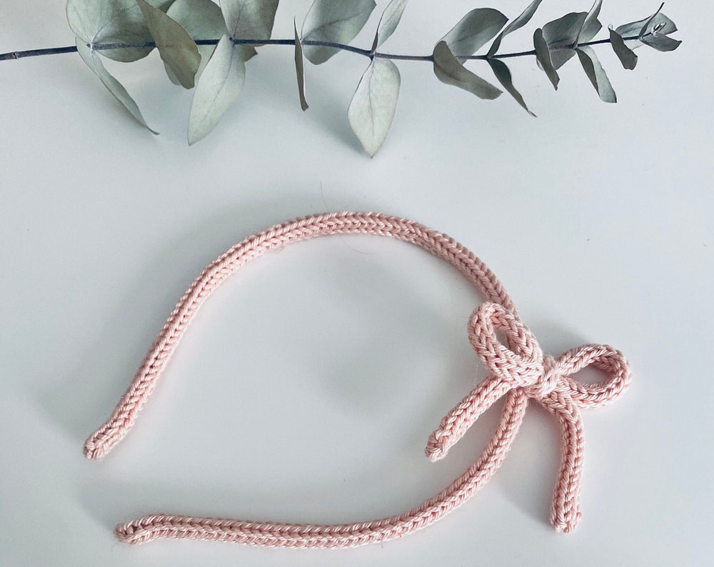 Diadema lazo para niña de tricotín