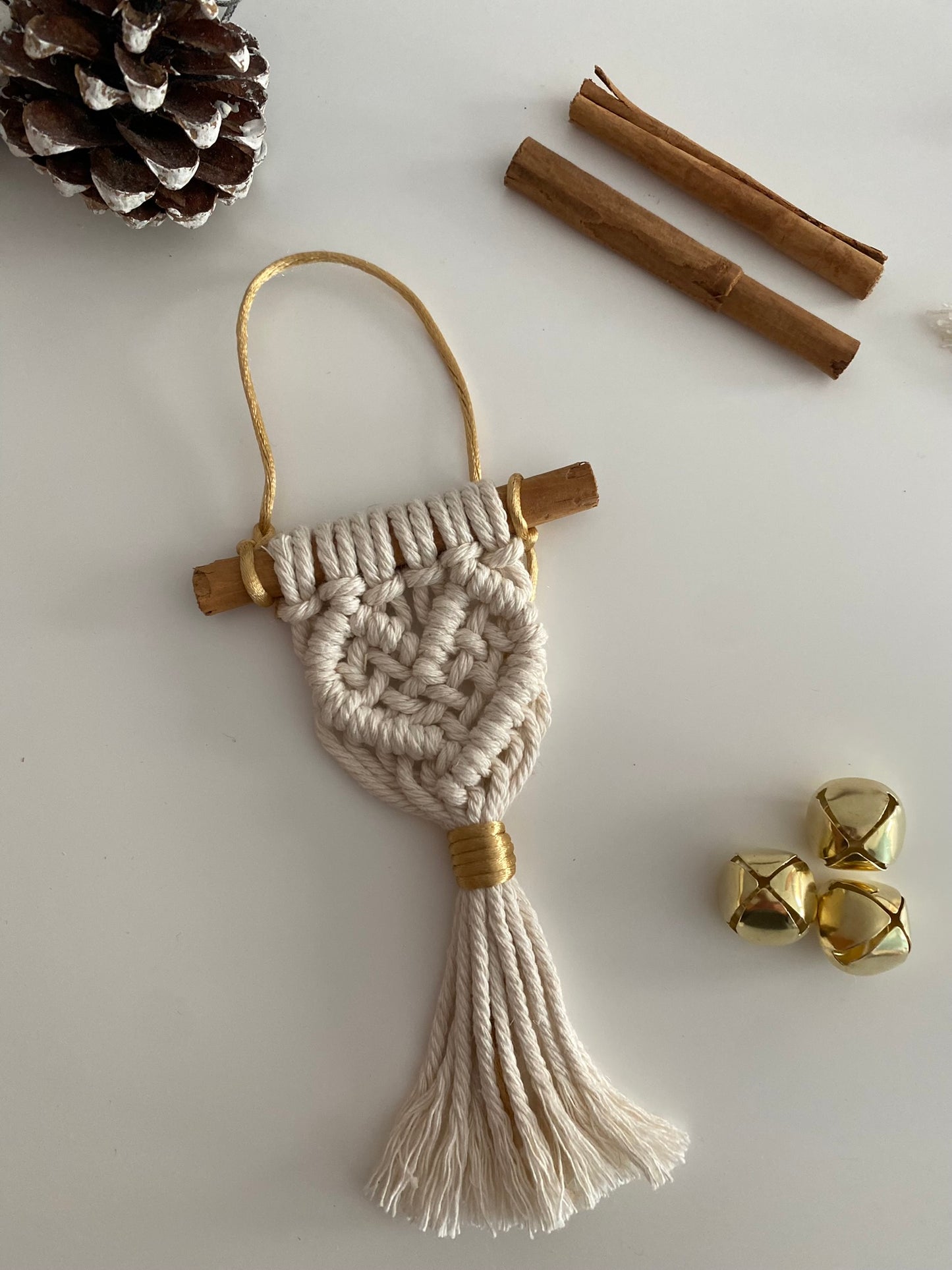 Macrame and cinnamon Christmas ornament pack