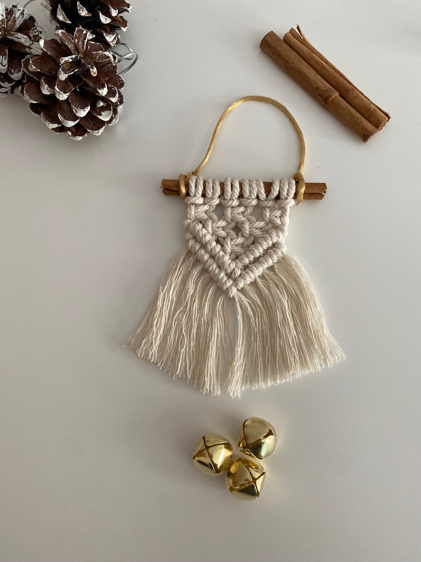 Macrame and cinnamon Christmas ornament pack