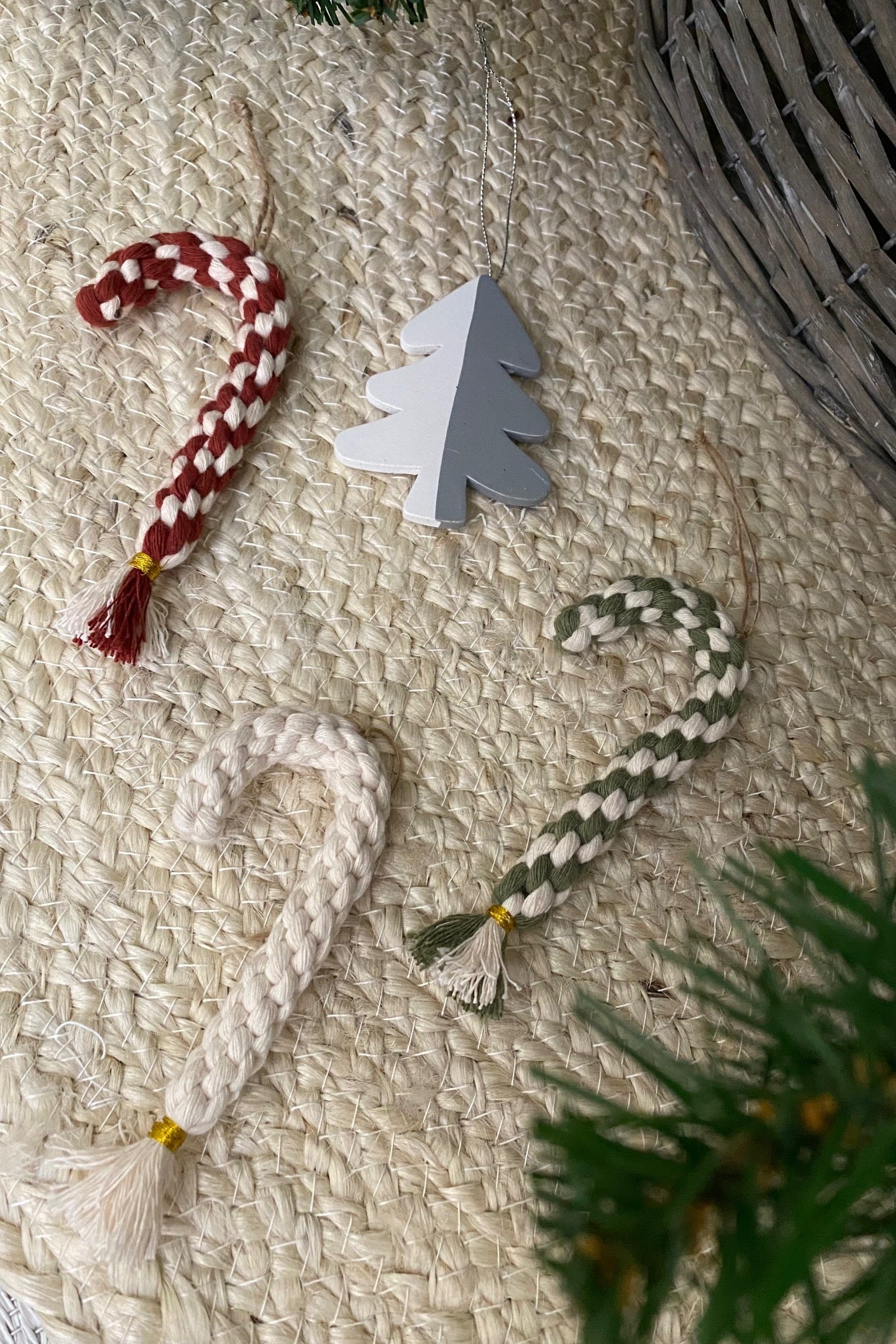 Adornos de Navidad Bastones hechos a mano rojo y blanco