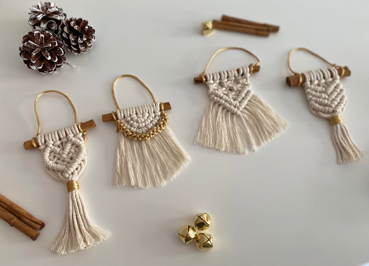 Macrame and cinnamon Christmas ornament pack