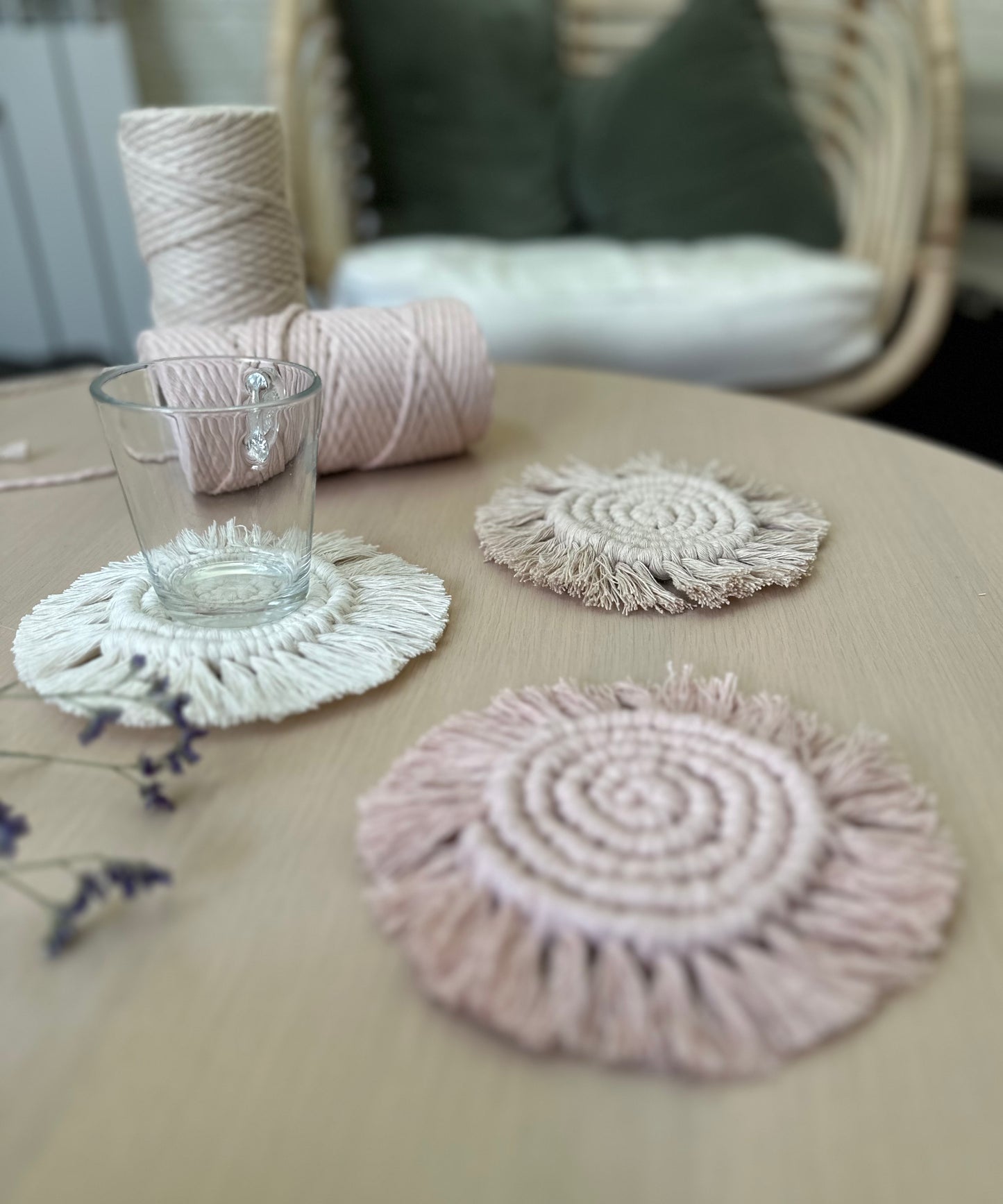 Posavasos redondo con flecos de macramé, posavasos tejidos, elegantes y originales de algodón suave,