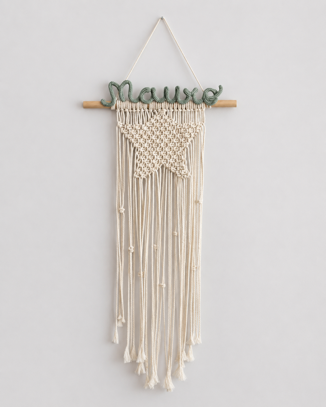 Tapiz infantil de macramé con estrella y nombre personalizado Mauro