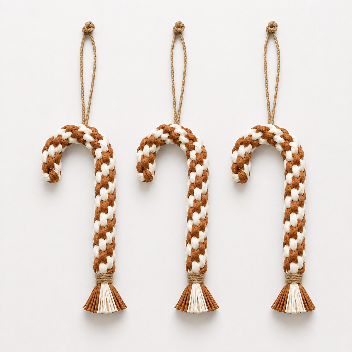 Bastones de Navidad de macramé cobre y blanco natural