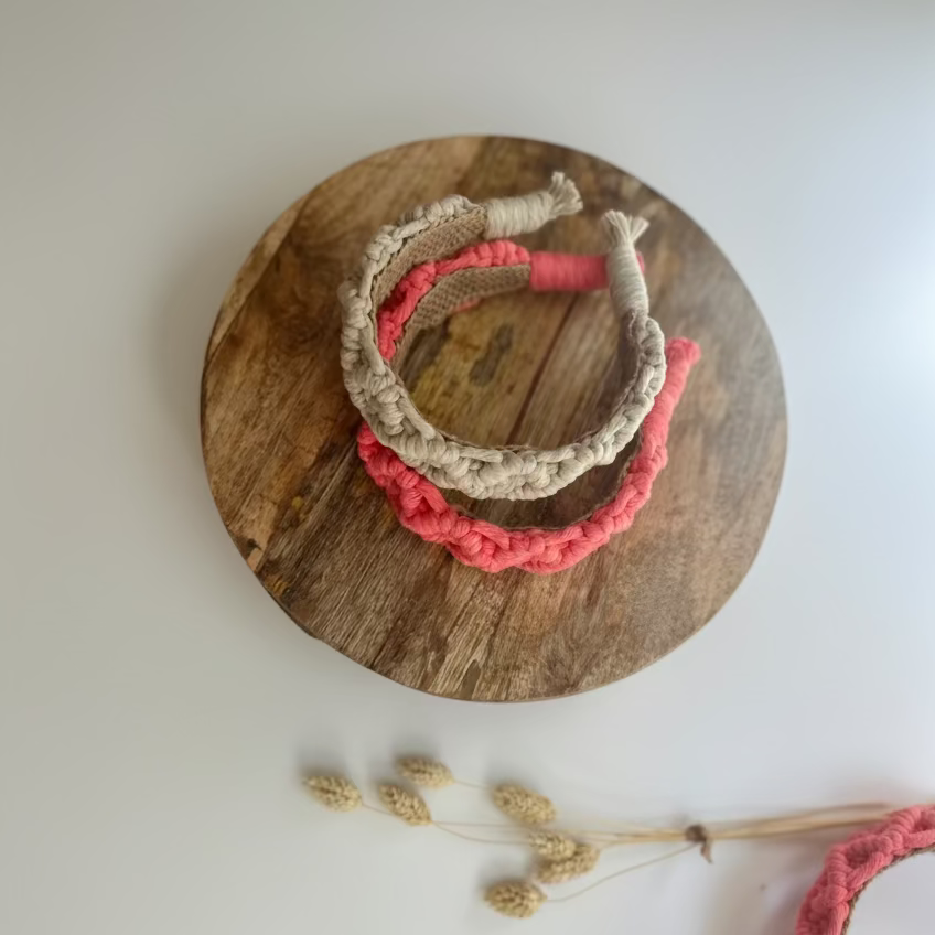 Diadema boho ancha de macramé