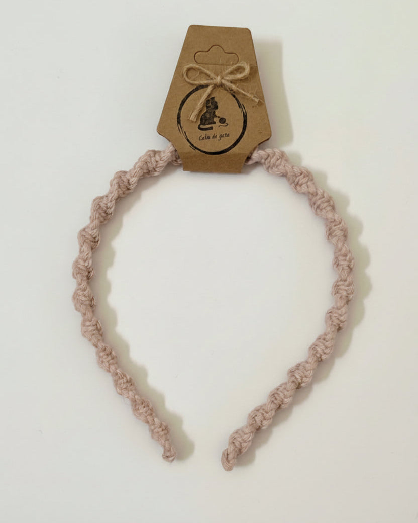 Diadema fina para niña de macramé